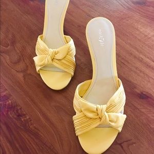 FINAL MARKDOWN🎉NWT East 5th Low Heel Sandals! 👡